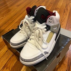 Air Jordan Spiz-Ike white varsity red cement grey size 9 + “do you know?” shirt